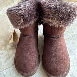 NWT - Brown boots for girls